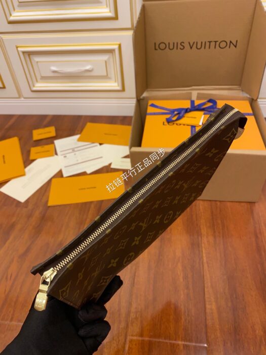 루이비통 토일렛 클러치 26 M47542 레플리카 미러급 SA급 S급 고퀄리티 best [남성여성공용] 29