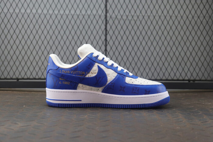 루이비통 레플리카 나이키 에어 포스 1 바이 버질 아블로 화이트 팀 로얄 LVNAFUB 15