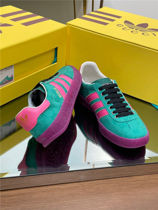 구찌-레플리카-아디다스-오리지널-gg-캔버스-가젤-스니커즈-명품 레플리카 미러 SA급 구찌 레플리카 아디다스 오리지널 GG 캔버스 가젤 스니커즈 17