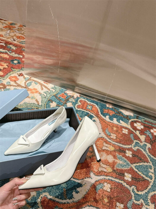 프라다 레플리카 브러시드 펌프스 힐 (굽높이7.5CM) P64916 7