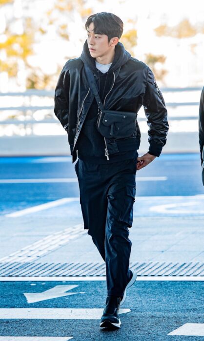 디올 레플리카 새들 숄더 스트랩 파우치 백 4