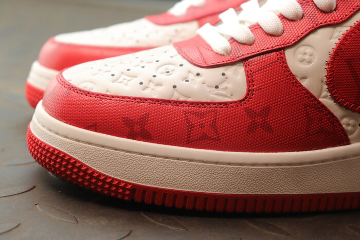 루이비통 레플리카 나이키 에어 포스 1 바이 버질 아블로 화이트 코멧 레드 LVNAFUR 14