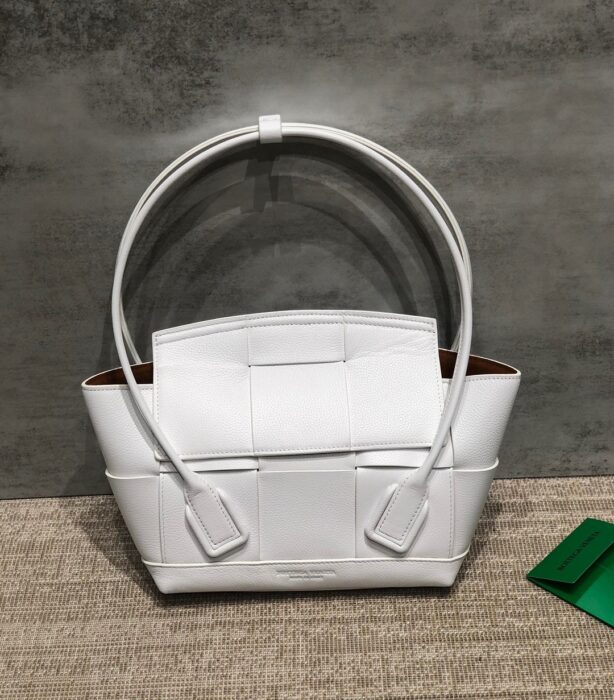 보테가베네타 레플리카 아르코 33 숄더백 6