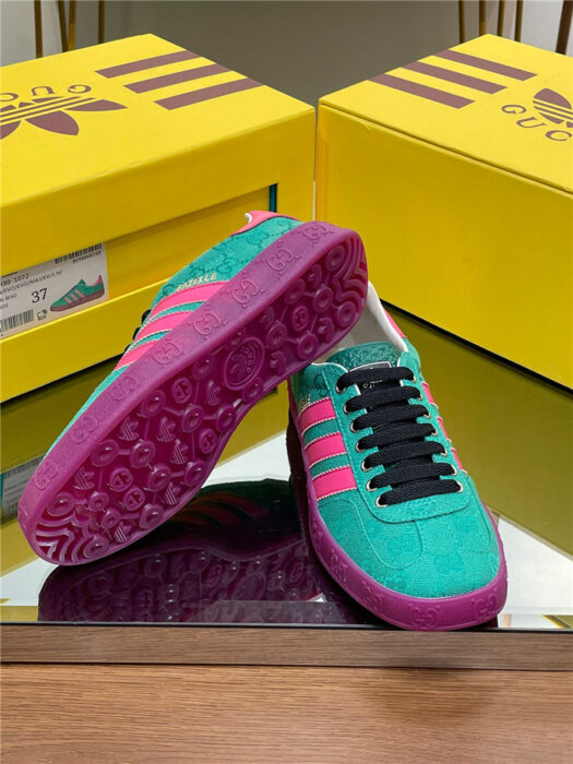 구찌-레플리카-아디다스-오리지널-gg-캔버스-가젤-스니커즈-명품 레플리카 미러 SA급 구찌 레플리카 아디다스 오리지널 GG 캔버스 가젤 스니커즈 19