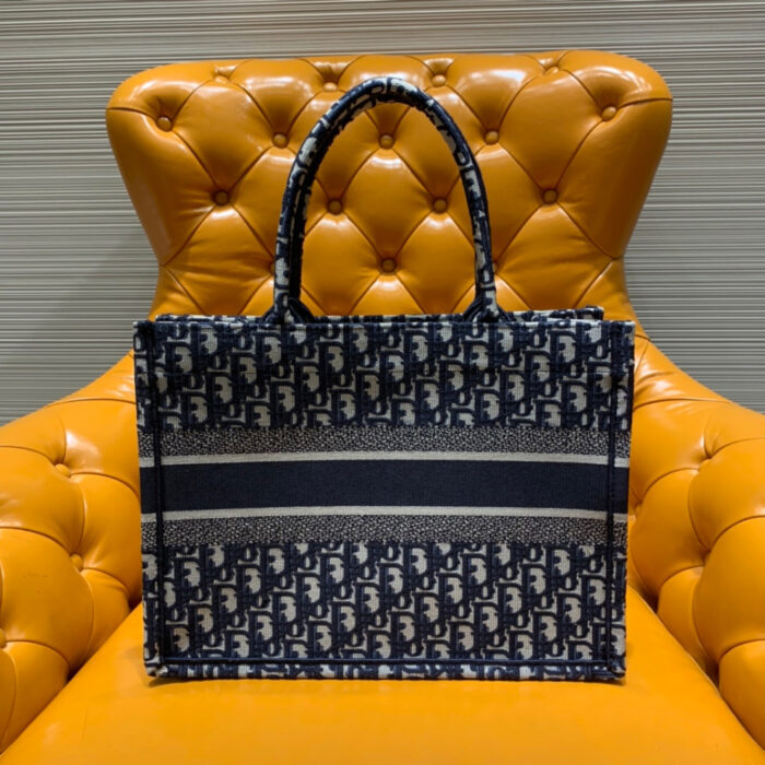 디올 레플리카 오블리크 미디움 북토트백 M1296ZRIW_M928 3