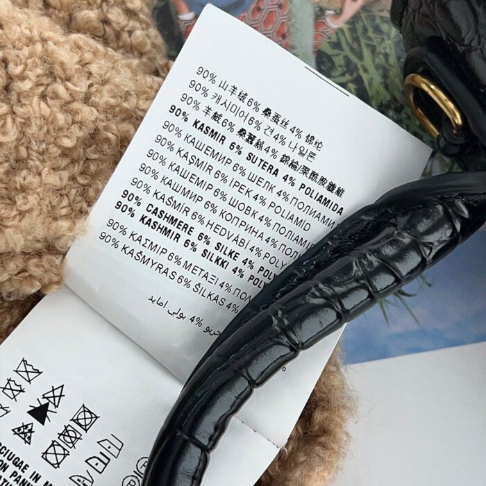 미우미우 레플리카 알비노화이트 캐시미어 실크 탑 9