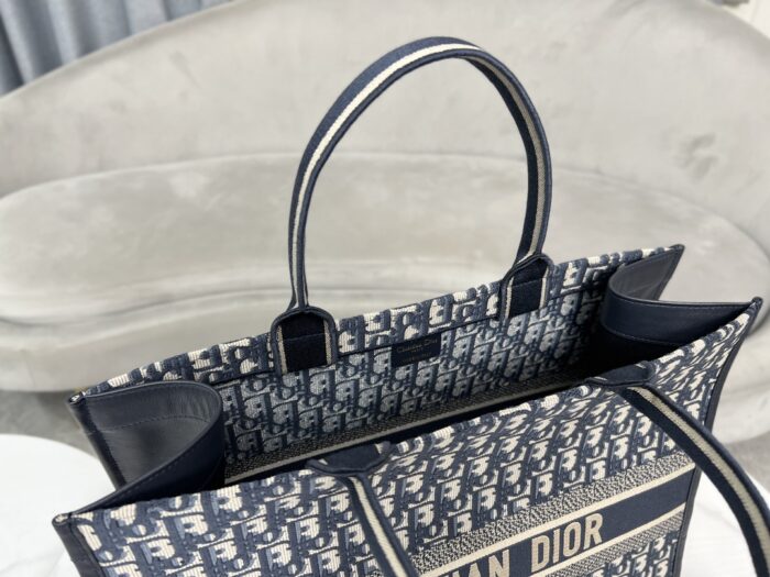 디올 레플리카 오블리크 스몰 북 도트백 10