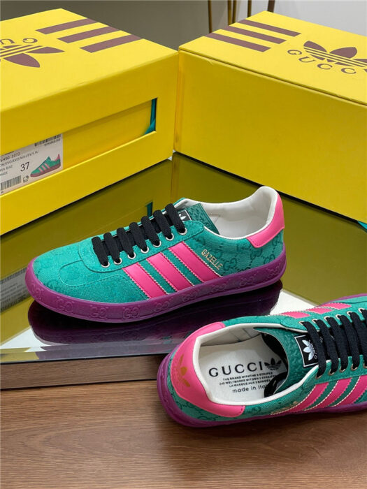 구찌-레플리카-아디다스-오리지널-gg-캔버스-가젤-스니커즈-명품 레플리카 미러 SA급 구찌 레플리카 아디다스 오리지널 GG 캔버스 가젤 스니커즈 18