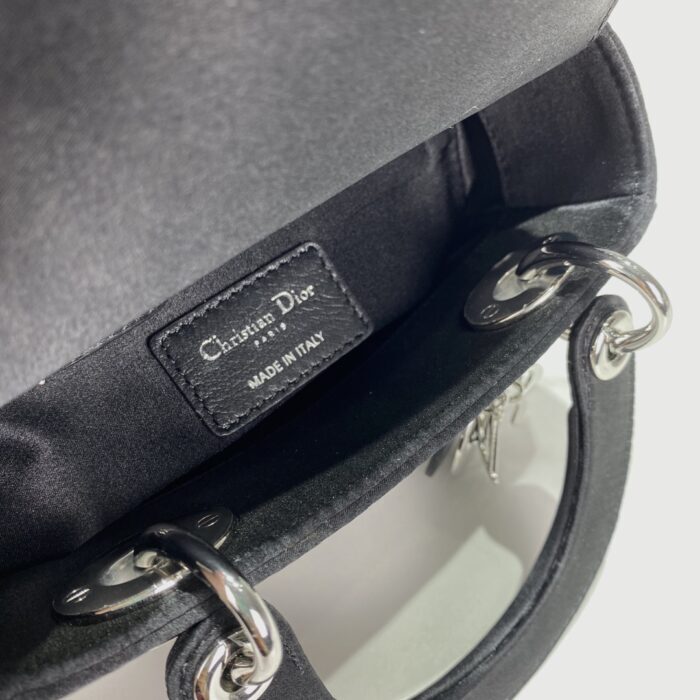 디올-레플리카-lady-dior-미니-백-블랙-라인-명품 레플리카 미러 SA급 디올 레플리카 LADY DIOR 미니 백 블랙 라인 스톤 까나쥬 새틴 13