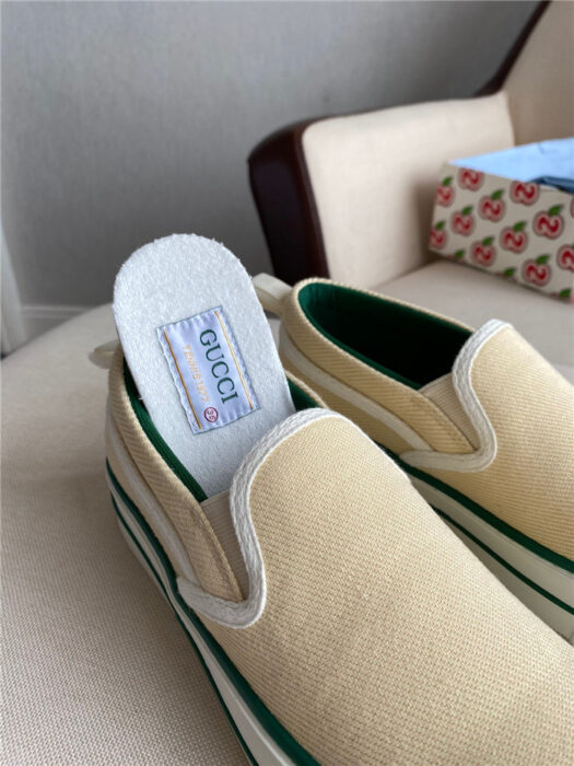구찌 레플리카 GG 슈프림 테니스 슬립온 스니커즈 25