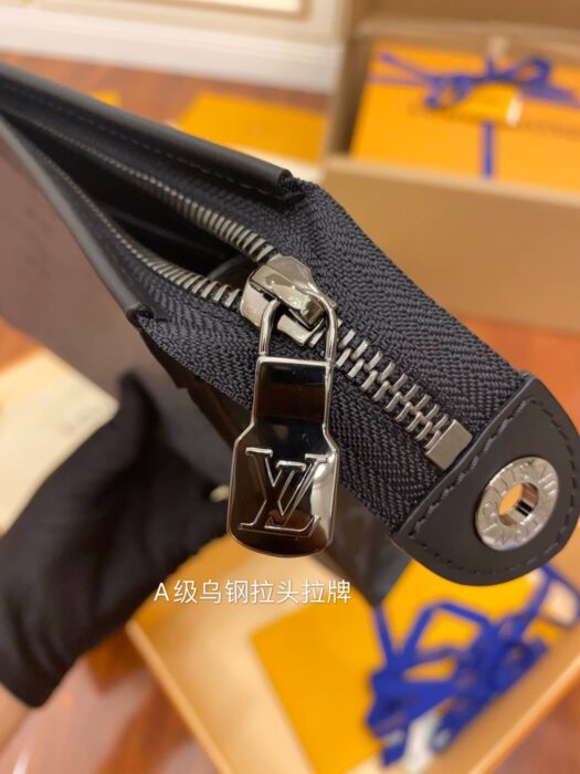 루이비통 포쉐트 보야주 MM 클러치백 M61692 레플리카 미러급 SA급 S급 고퀄리티 최상급 하이엔드 파우치백 가방 [남성여성공용] 12