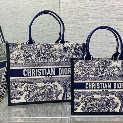 디올 북토트백 (2 color) 자수 장식 패브릭 DI-M1286 스몰/미디엄 레플리카 미러급 SA급 S급 고퀄리티 가방 DIOR BOOK TOTE 크로스백 [여성] 최상급 하이엔드 - best