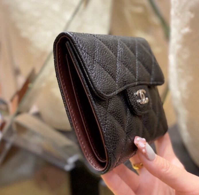 샤넬 클래식 캐비어 플랩 반지갑 레플리카 미러급 SA급 S급 고퀄리티  [여성] 최상급 하이엔드 - best 4