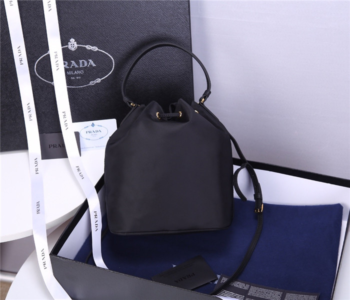 프라다 레플리카 버킷백 1BH038 신상 5