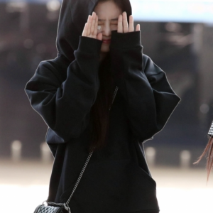 샤넬 레플리카 보이 플랩백 스몰 캐비어 은장 블랙