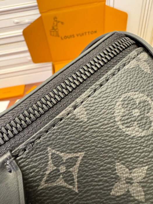 루이비통 LV 문 크로스바디 M23835 [매장-250만원대] 레플리카 미러급 SA급 S급 고퀄리티 best 크로스백 [남성여성공용] 9