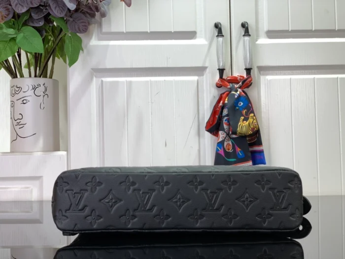 루이비통 포쉐트 보야주 수플 클러치백 레플리카 미러급 SA급 S급 고퀄리티  [남성여성공용] - best 6