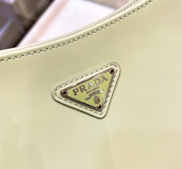 프라다-레플리카-브러시드-삼각로고-클레오백-pr230x-명품 레플리카 미러 SA급 프라다 레플리카 브러시드 삼각로고 클레오백 pr230x 6