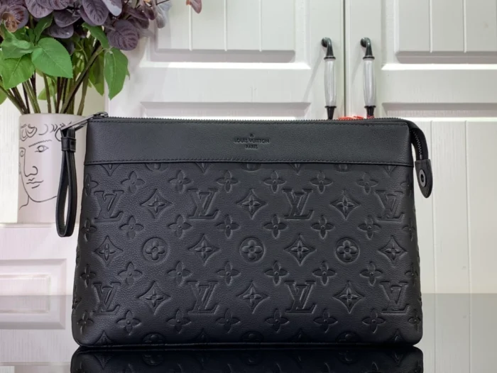 루이비통 포쉐트 보야주 수플 클러치백 레플리카 미러급 SA급 S급 고퀄리티  [남성여성공용] - best 2