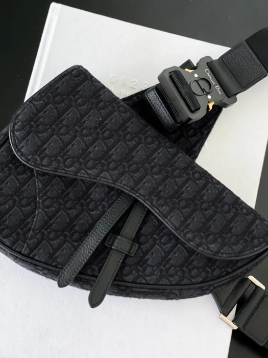 디올 새들백 블랙 오블리크 자카드 레플리카 미러급 SA급 S급 고퀄리티 가방 숄더백 [남성여성공용] best  6