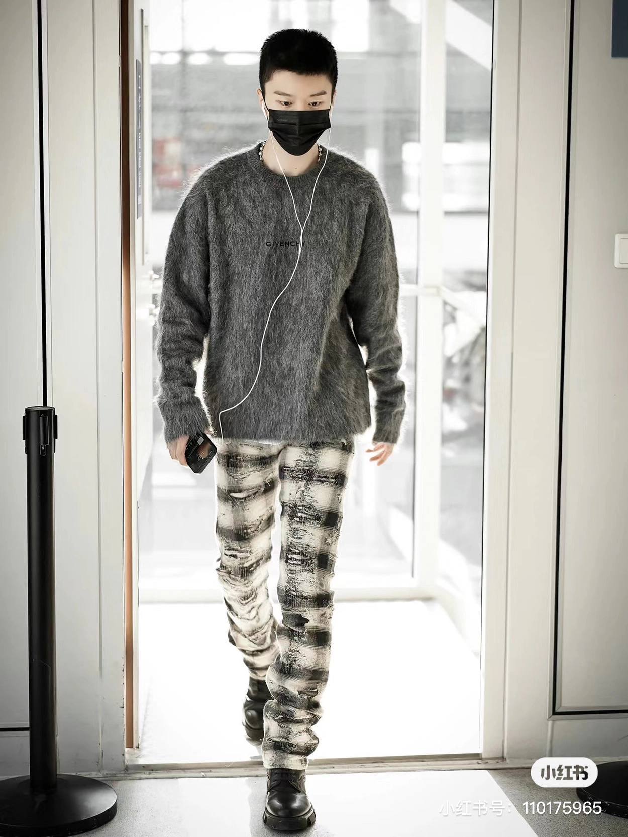 vg-지방시-레플리카-체크무늬-디스트럭션-팬츠-명품 레플리카 미러 SA급 (VG) 지방시 레플리카 체크무늬 디스트럭션 팬츠 6