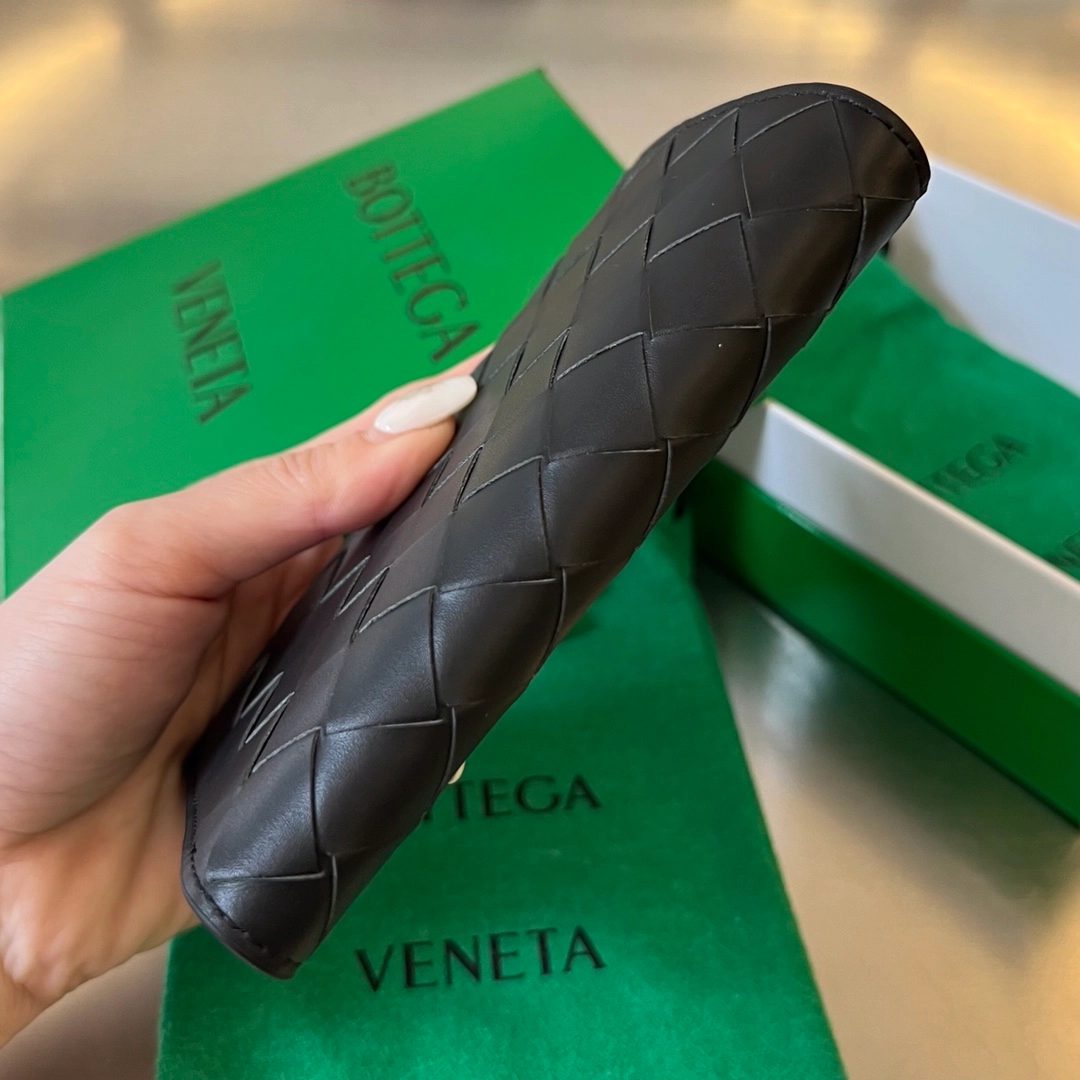 보테가베네타 여권 지갑 (3color) 레플리카 미러급 SA급 S급 고퀄리티  [남성여성공용] best 16