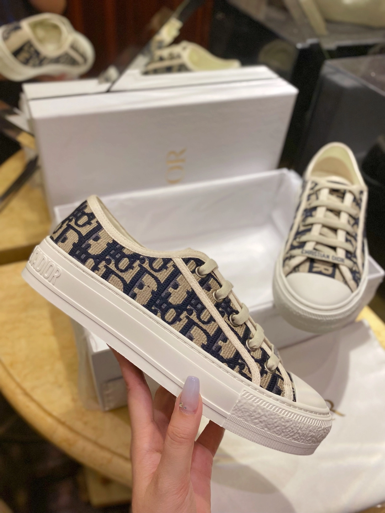 디올 레플리카 워크앤디올 오블리크 스니커즈 5