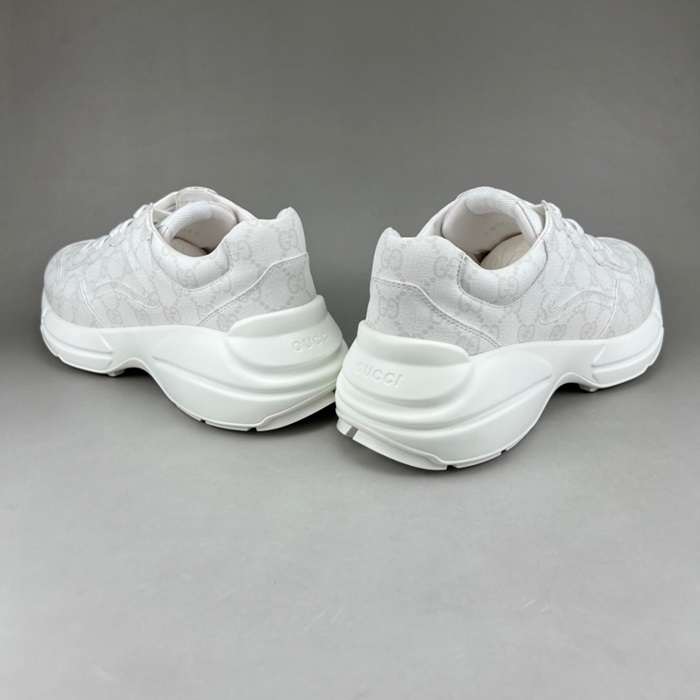 구찌 레플리카 화이트 GG 슈프림 라이톤 스니커즈 19