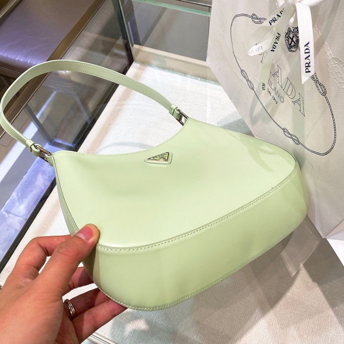 프라다-레플리카-브러시드-삼각로고-클레오백-pr230x-명품 레플리카 미러 SA급 프라다 레플리카 브러시드 삼각로고 클레오백 pr230x 7