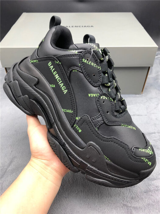 발렌시아가 레플리카 트리플s i8 B050100 20