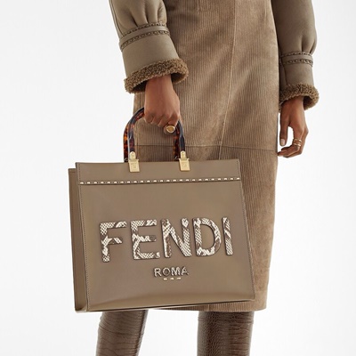 펜디 선샤인 미디엄 가죽 쇼퍼백 레플리카 미러급 SA급 S급 고퀄리티 최상급 하이엔드 핸드백 토트백 크로스백 가방 [여성] - best