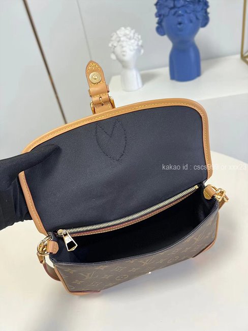 [화사 PICK] 루이비통 다이앤 모노그램 핸드백 숄더백 레플리카 미러급 SA급 S급 고퀄리티 셀럽 가방 [여성] 최상급 하이엔드 - best 14