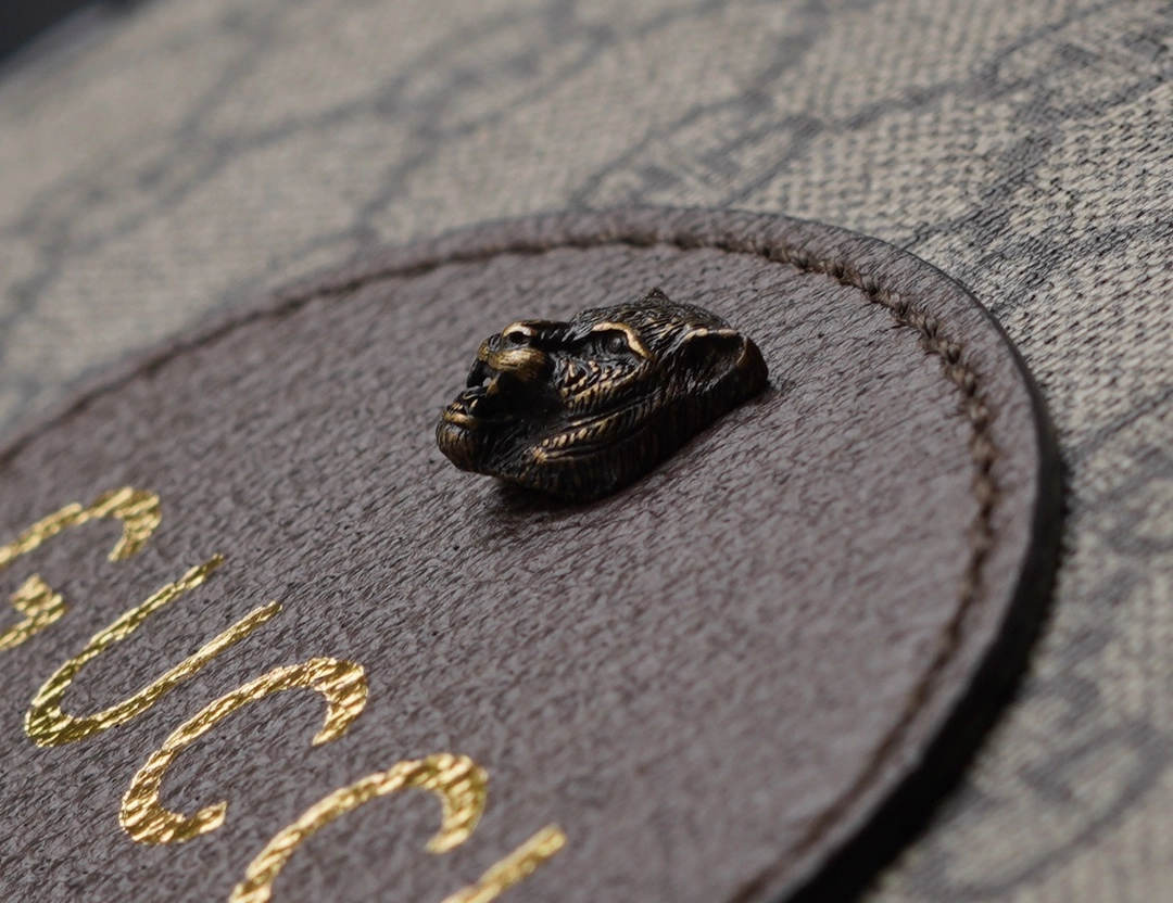 구찌 네오 빈티지 GG 수프림 메신저백 레플리카 미러급 SA급 S급 고퀄리티 가방 크로스백 [남성여성공용] - best 14