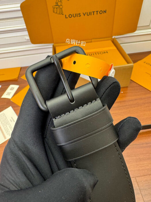 루이비통 LV 문 크로스바디 M23835 [매장-250만원대] 레플리카 미러급 SA급 S급 고퀄리티 best 크로스백 [남성여성공용] 17