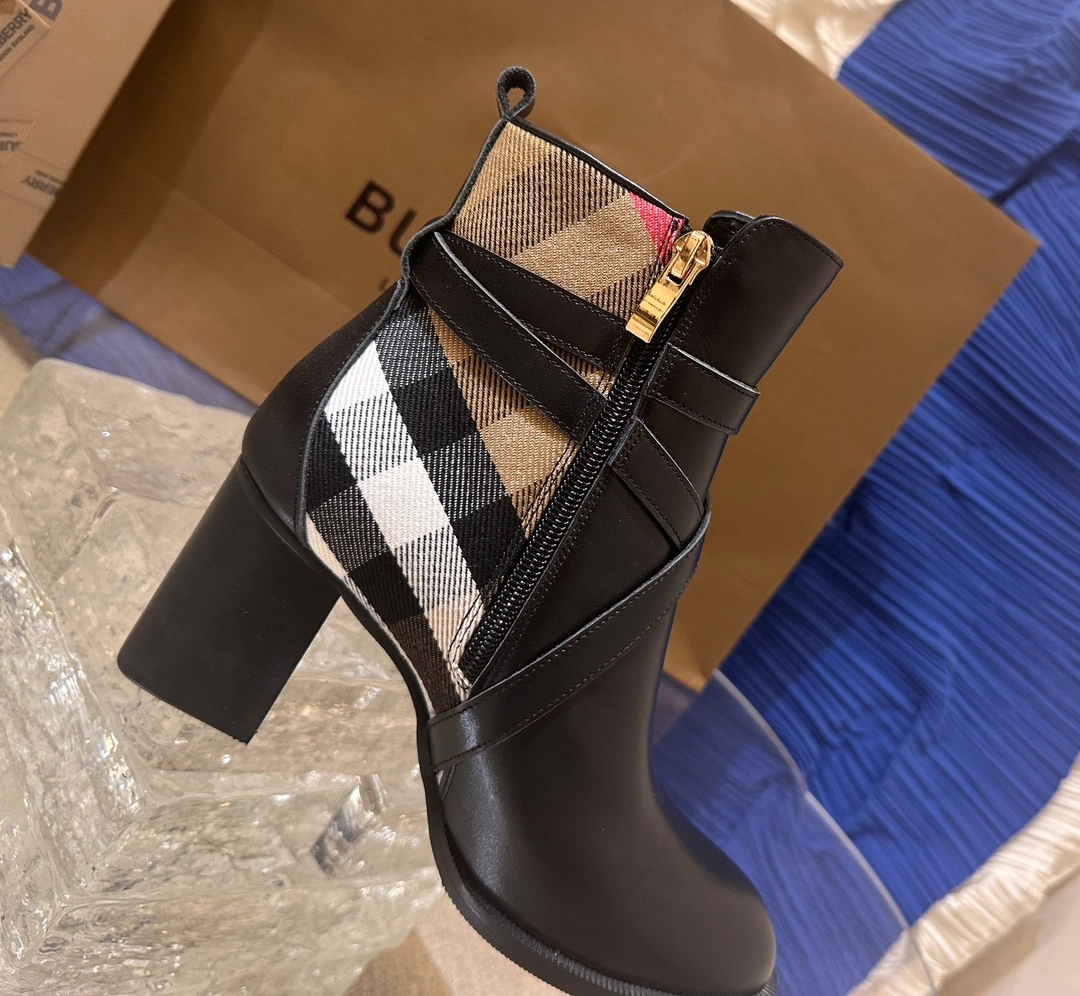 버버리 스트랩 이음 앵클 부츠 힐  레플리카 미러급 SA급 S급 고퀄리티 신발  [여성] 최상급 하이엔드 - best 9