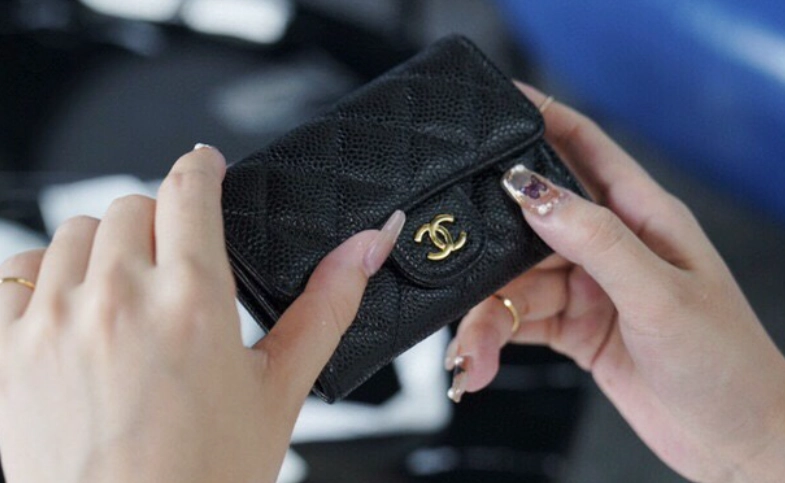 샤넬 클래식 캐비어 플랩 카드지갑 레플리카 미러급 SA급 S급 고퀄리티  [여성] - best 6