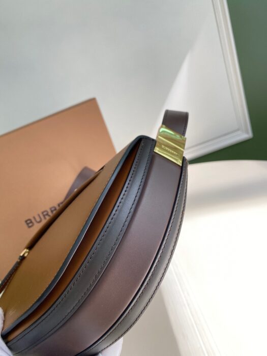 버버리 레플리카 레더 올림피아 백 13