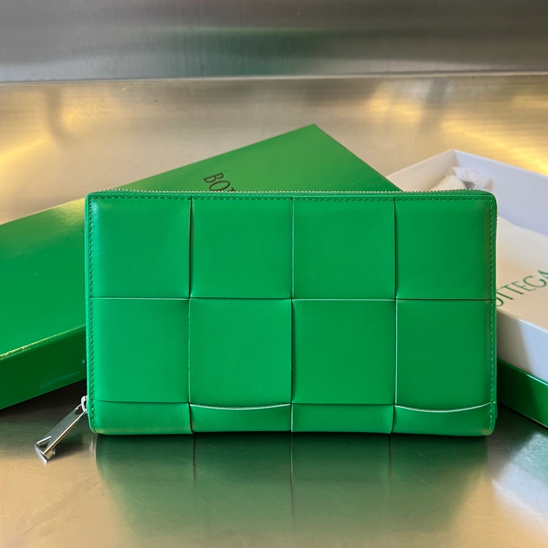 보테가베네타 인트레치아토 지퍼 어라운드 지갑 (2COLOR) 레플리카 미러급 SA급 S급 고퀄리티  [남성여성공용] - best 2