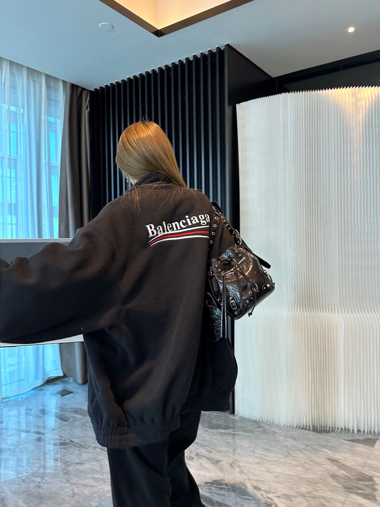 vg-발렌시아가-레플리카-웨이브로고-후리스-자켓-명품 레플리카 미러 SA급 (VG) 발렌시아가 레플리카 웨이브로고 후리스 자켓 9