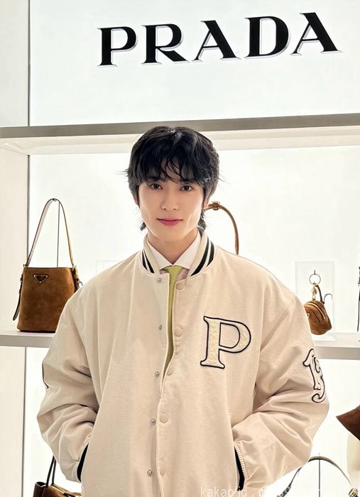 프라다 야구점퍼 자켓 ( 2 color ) 레플리카 미러급 SA급 S급 고퀄리티 [남성여성공용] 최상급 하이엔드 - best 5