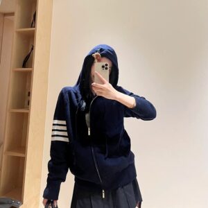 톰브라운 긴팔 후드 집업 ( 2 color ) 레플리카 미러급 SA급 S급 고퀄리티 [남성여성공용] - best