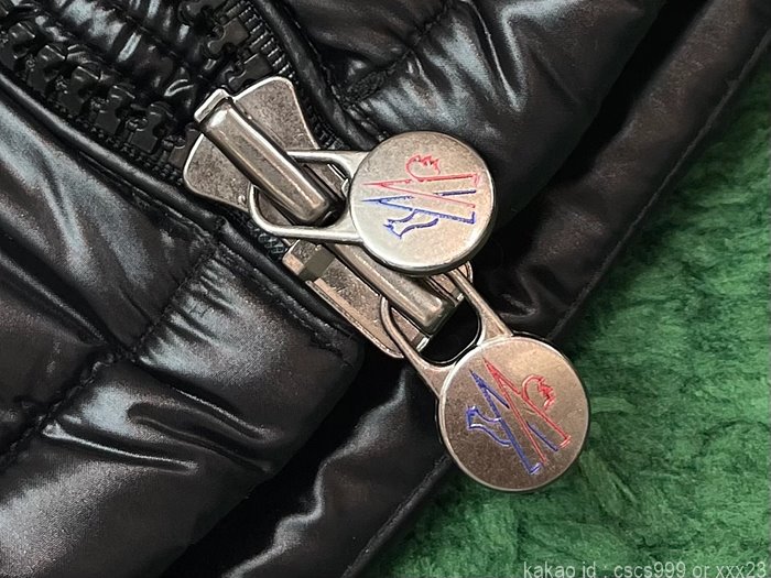 몽클레어 마야 쇼트 다운 재킷 블랙 패딩 레플리카 미러급 SA급 S급 고퀄리티 후드 점퍼 [남성] 10