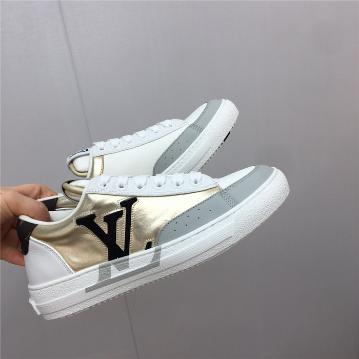 루이비통 레플리카 찰리 트레이너 스니커즈 L30002 16