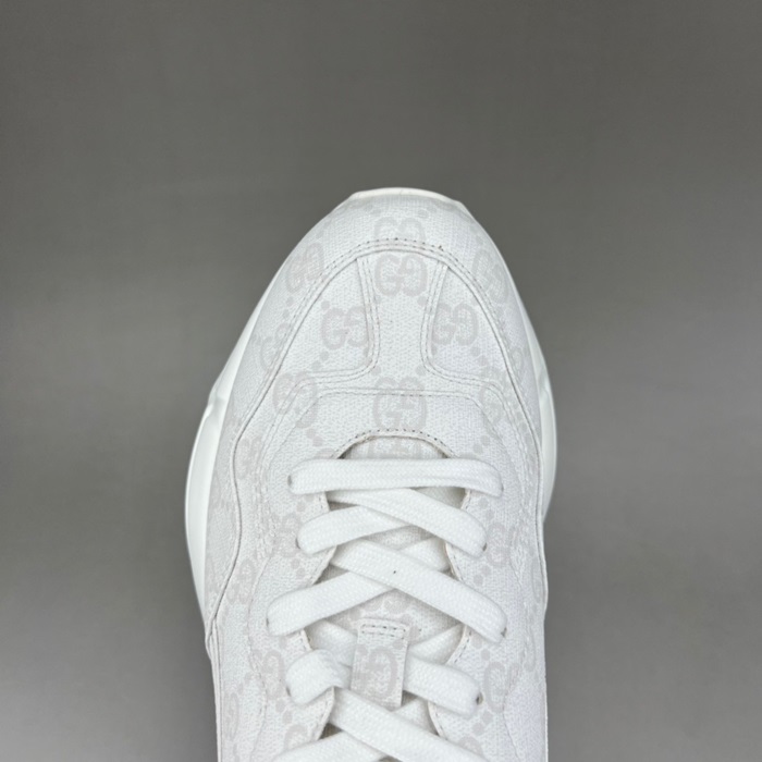 구찌 레플리카 화이트 GG 슈프림 라이톤 스니커즈 18