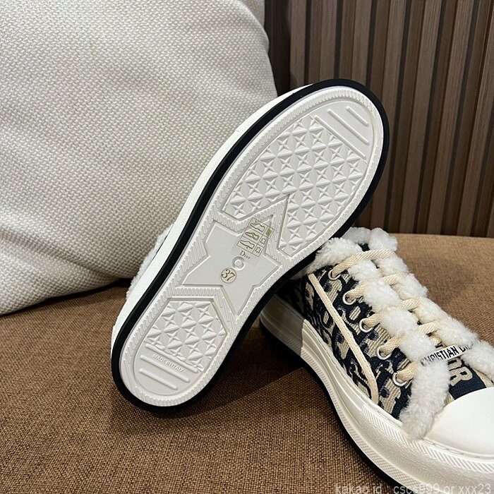 디올 양털 스니커즈 (2 color) 레플리카 미러급 SA급 S급 고퀄리티 신발 [여성] 9