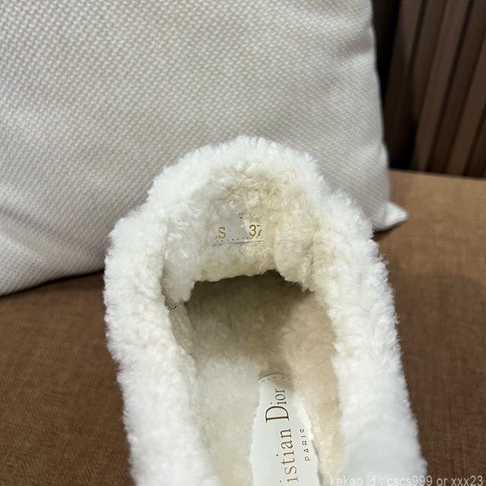 디올 양털 스니커즈 (2 color) 레플리카 미러급 SA급 S급 고퀄리티 신발 [여성] 15