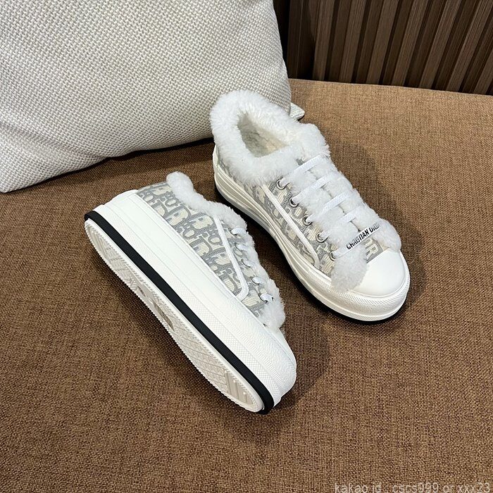 디올 양털 스니커즈 (2 color) 레플리카 미러급 SA급 S급 고퀄리티 신발 [여성] 18