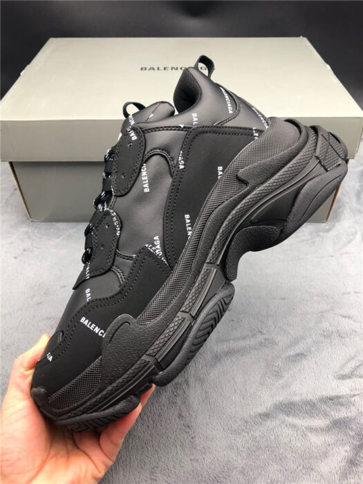 발렌시아가 레플리카 트리플s i8 B050100 13