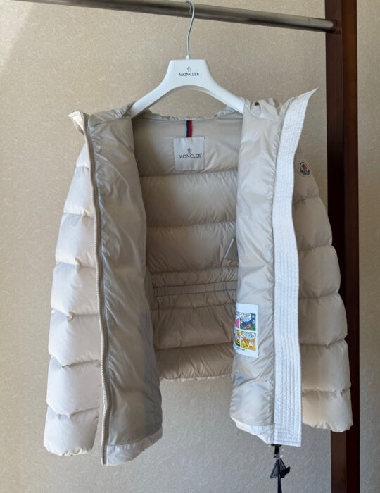 몽클레어 Avoce 후드 쇼트 다운 자켓(2color) 레플리카 미러급 SA급 S급 고퀄리티 하이엔드 최상급 의류 [여성] - thebest 11