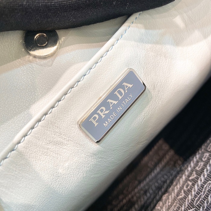 프라다-레플리카-브러시드-삼각로고-클레오백-pr230x-명품 레플리카 미러 SA급 프라다 레플리카 브러시드 삼각로고 클레오백 pr230x 31